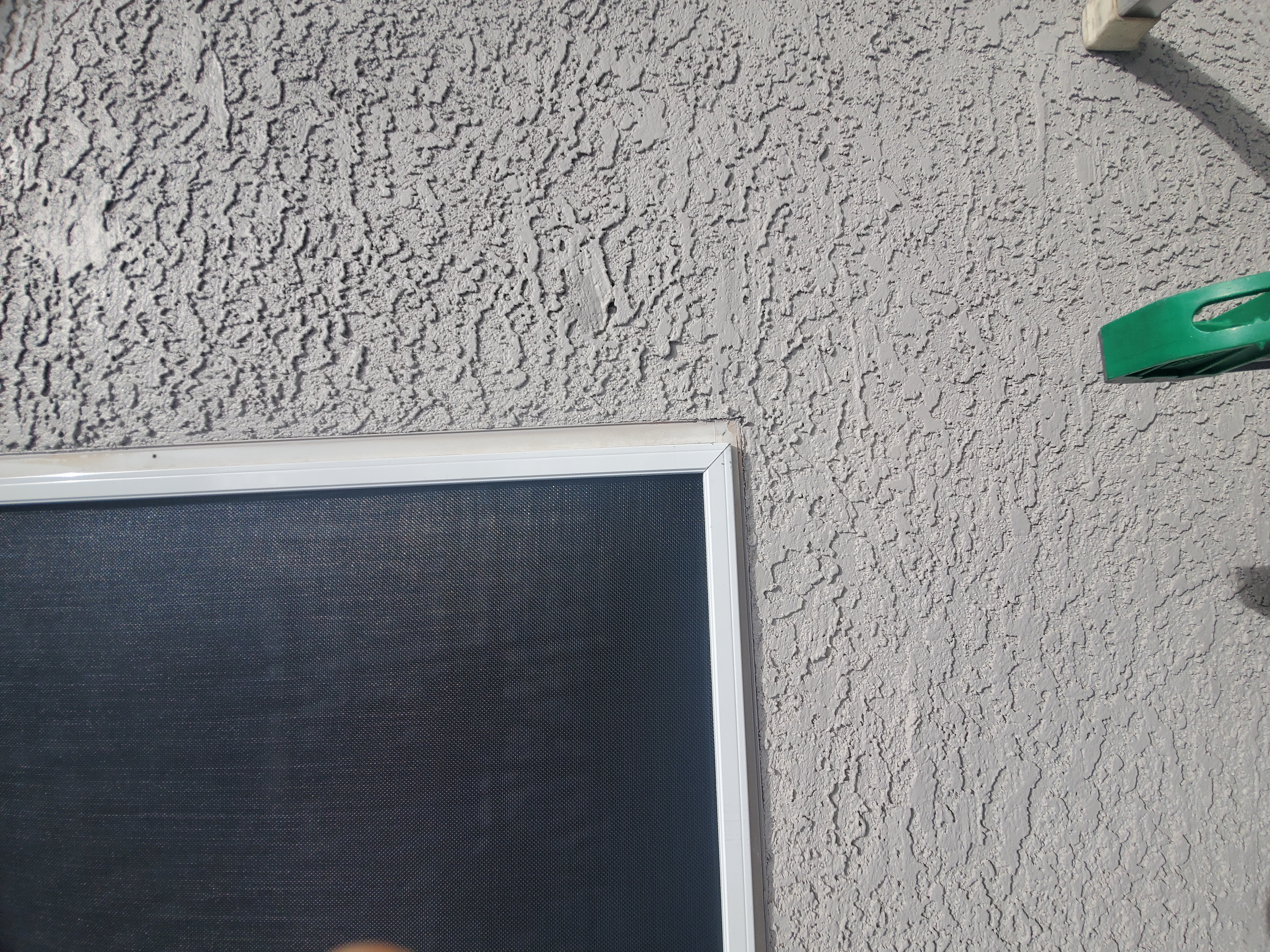 Sunscreen installation - detailed view